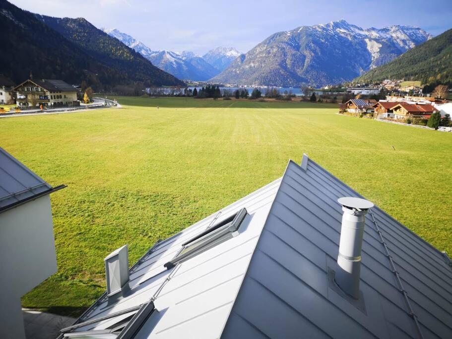 Urban Mountain Chalet With Lake View Maurach  Buitenkant foto