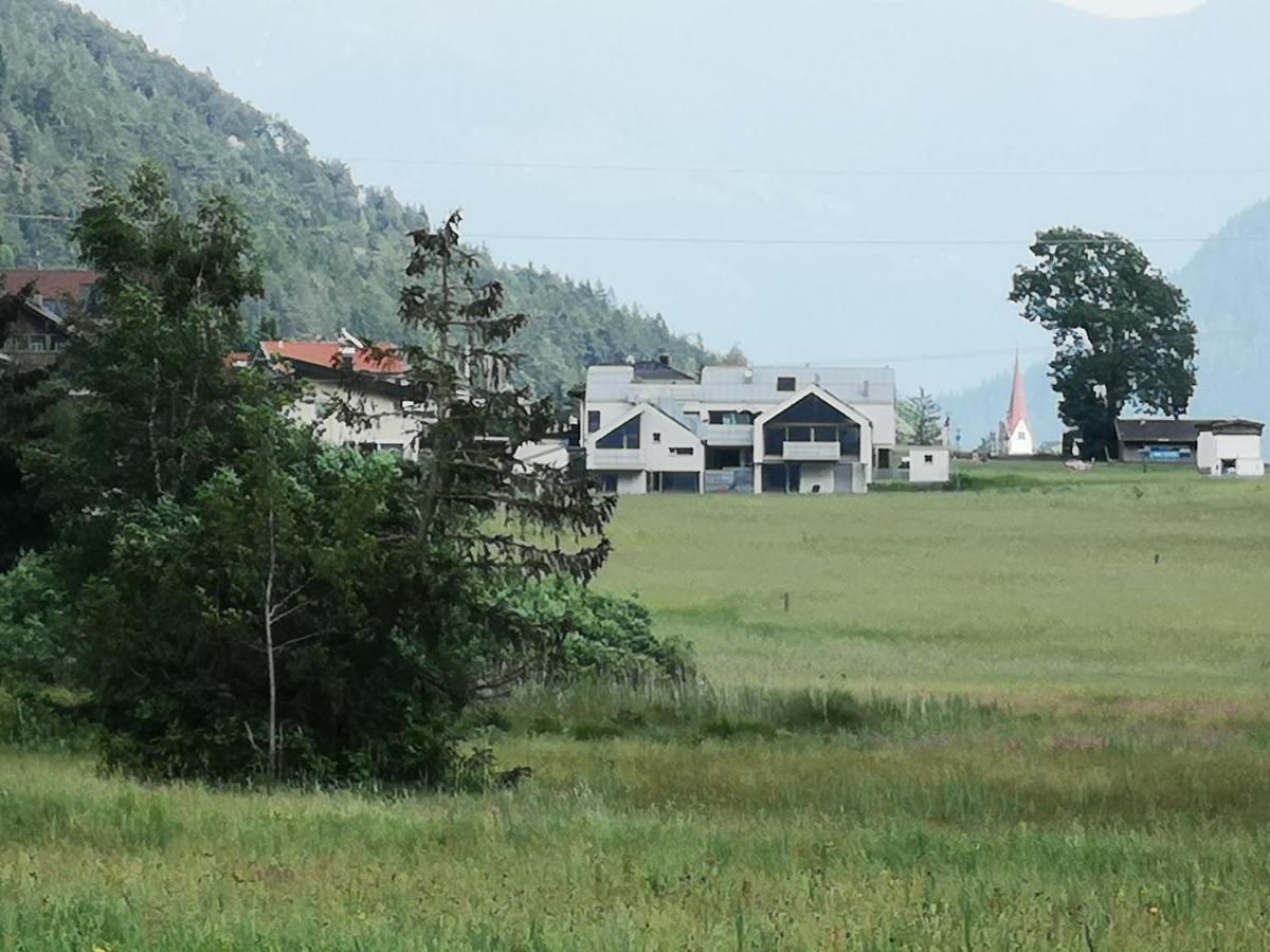 Urban Mountain Chalet With Lake View Maurach  Buitenkant foto