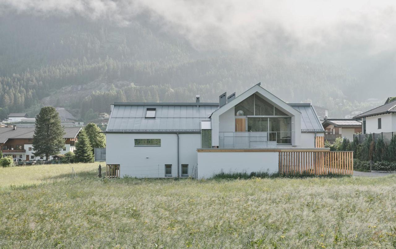 Urban Mountain Chalet With Lake View Maurach  Buitenkant foto