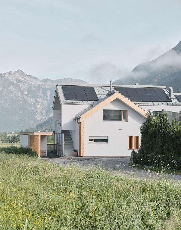 Urban Mountain Chalet With Lake View Maurach  Buitenkant foto