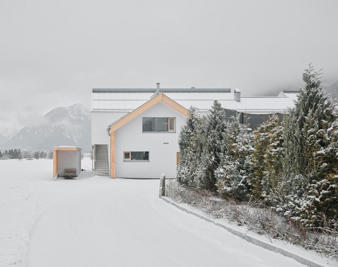 Urban Mountain Chalet With Lake View Maurach  Buitenkant foto