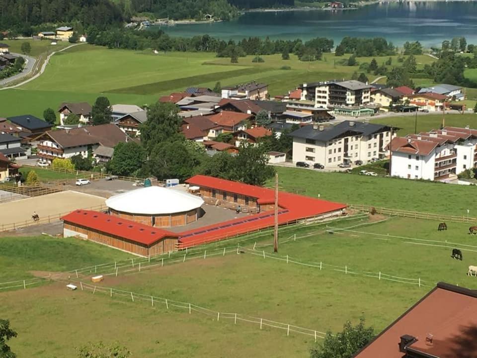 Urban Mountain Chalet With Lake View Maurach  Buitenkant foto