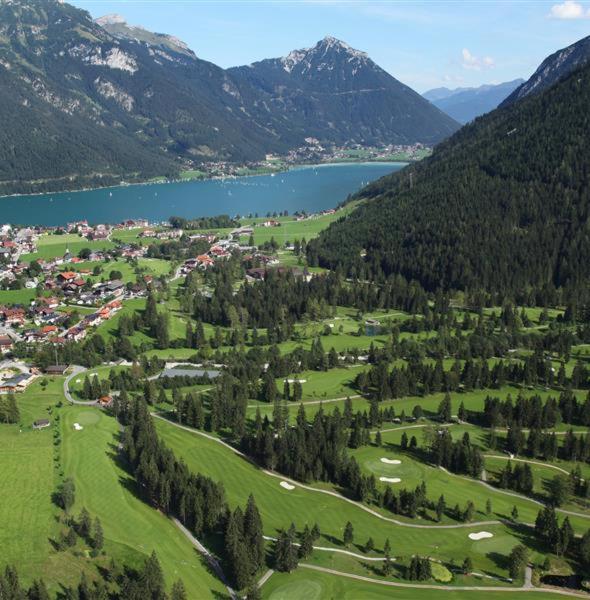 Urban Mountain Chalet With Lake View Maurach  Buitenkant foto
